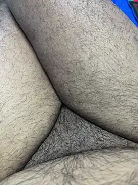 Snapshot of Hillz_king_98 chatting on January 28, 2025, 3:47 am Hillz king 98 online show from January 28, 2025, 3:47 am