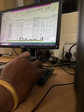 Snapshot of Hillz_king_98 chatting on January 30, 2025, 8:53 pm Hillz king 98 online show from January 30, 2025, 8:53 pm