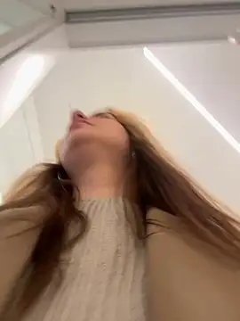 Snapshot of MayaMystic chatting on March 8, 2025, 8:33 am MayaMystic online show from March 8, 2025, 8:33 am