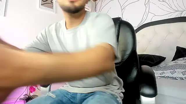 Samir bear online show from February 25, 2026, 12:49 pm