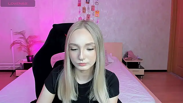 Snapshot of Cheryl__Brown chatting on March 15, 2025, 1:08 am Cheryl Brown online show from March 15, 2025, 1:08 am