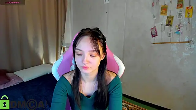 Snapshot of Cheryl__Brown chatting on December 15, 2025, 1:33 am Cheryl Brown online show from December 15, 2025, 1:33 am