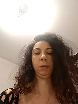 naughty69curls online show from November 19, 2025, 7:14 pm