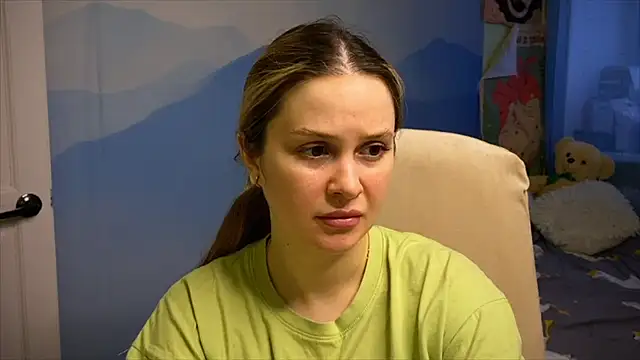 IlonaMurf online show from December 19, 2025, 10:39 am