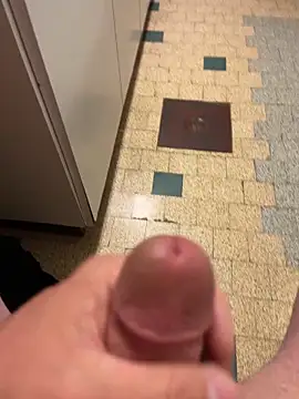 Snapshot of mikiss789 chatting on October 29, 2025, 4:33 am mikiss789 online show from October 29, 2025, 4:33 am