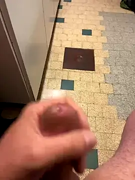 Snapshot of mikiss789 chatting on October 30, 2025, 4:11 am mikiss789 online show from October 30, 2025, 4:11 am