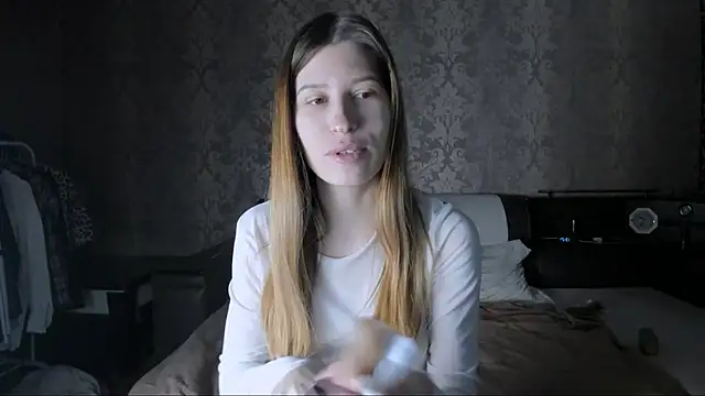 Agnes Allenn online show from November 21, 2025, 10:25 am