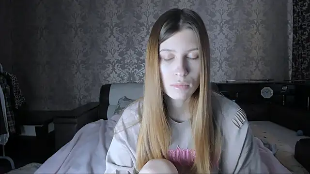 Agnes Allenn online show from November 16, 2025, 10:53 am