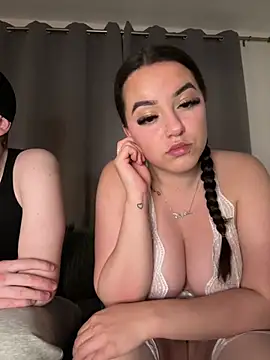 Snapshot of shelovesc chatting on March 10, 2025, 10:45 pm shelovesc online show from March 10, 2025, 10:45 pm