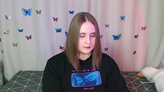 Snapshot of Phantommira chatting on February 22, 2025, 8:09 pm Phantommira online show from February 22, 2025, 8:09 pm