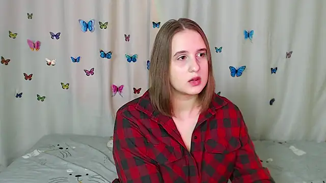 Snapshot of Phantommira chatting on January 20, 2025, 1:00 pm Phantommira online show from January 20, 2025, 1:00 pm