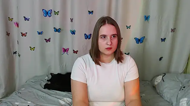 Snapshot of Phantommira chatting on January 22, 2025, 9:21 pm Phantommira online show from January 22, 2025, 9:21 pm