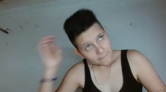 Snapshot of _amira_dalila chatting on December 29, 2024, 6:27 pm amira dalila online show from December 29, 2024, 6:27 pm