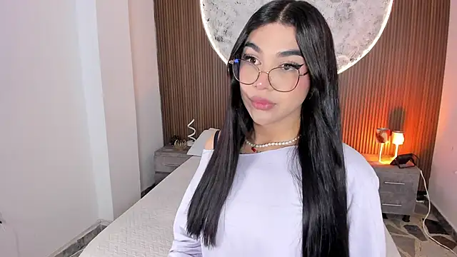 Snapshot of RoseCassie chatting on May 15, 2026, 1:31 pm RoseCassie online show from May 15, 2026, 1:31 pm