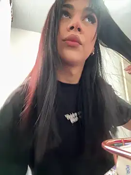 RoseCassie online show from October 24, 2025, 12:37 pm