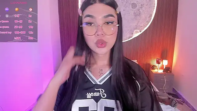 Snapshot of RoseCassie chatting on July 23, 2026, 1:52 pm RoseCassie online show from July 23, 2026, 1:52 pm