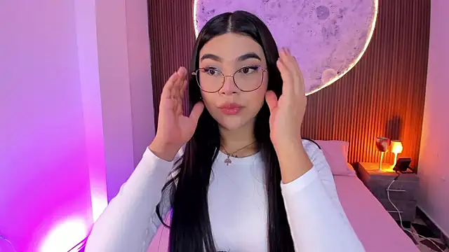 Snapshot of RoseCassie chatting on May 26, 2026, 12:58 pm RoseCassie online show from May 26, 2026, 12:58 pm