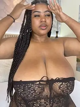 Snapshot of AinaraJimenez chatting on December 18, 2025, 6:56 pm AinaraJimenez online show from December 18, 2025, 6:56 pm