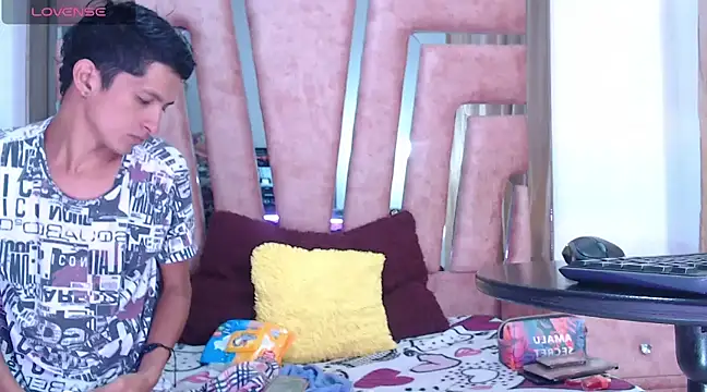 Nicol sofia3 online show from February 17, 2025, 12:27 pm