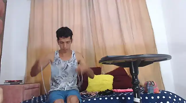 Nicol sofia3 online show from March 5, 2025, 1:06 pm