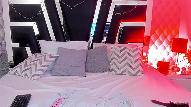 Snapshot of caroo_gomeez chatting on February 19, 2025, 6:00 pm caroo gomeez online show from February 19, 2025, 6:00 pm