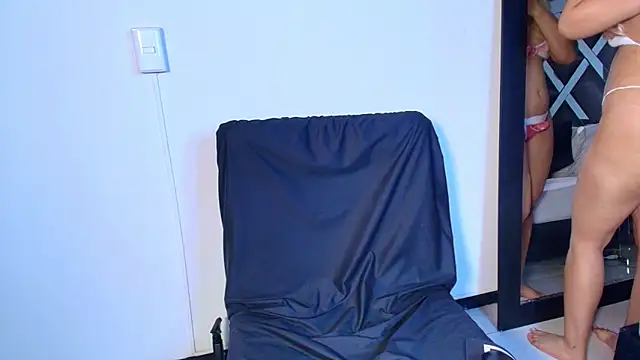 Snapshot of caroo_gomeez chatting on October 13, 2025, 3:41 am caroo gomeez online show from October 13, 2025, 3:41 am