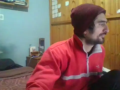 Snapshot of italianbighorse22 chatting on July 7, 2026, 4:04 am italianbighorse22 online show from July 7, 2026, 4:04 am