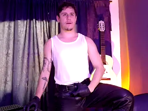 Snapshot of Antonello_Vannucci chatting on March 2, 2026, 10:38 pm Antonello Vannucci online show from March 2, 2026, 10:38 pm