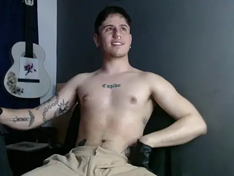 Snapshot of Antonello_Vannucci chatting on February 7, 2026, 11:02 pm Antonello Vannucci online show from February 7, 2026, 11:02 pm