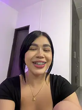 Snapshot of Lily_Woodz chatting on July 6, 2026, 7:38 pm Lily Woodz online show from July 6, 2026, 7:38 pm