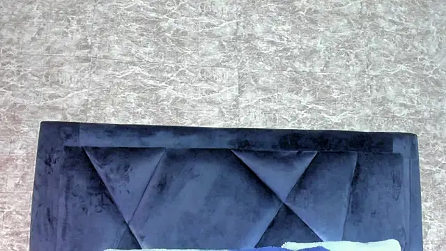 Snapshot of Lily_Woodz chatting on September 15, 2025, 7:14 pm Lily Woodz online show from September 15, 2025, 7:14 pm