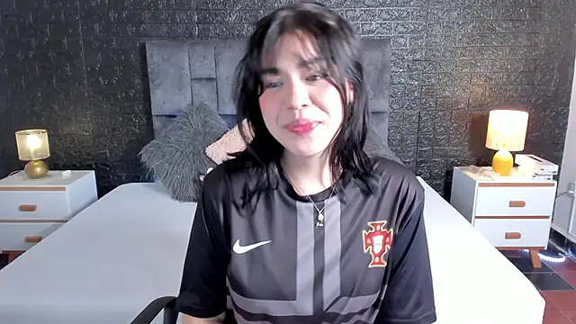 Snapshot of Lily_Woodz chatting on March 18, 2025, 6:39 pm Lily Woodz online show from March 18, 2025, 6:39 pm