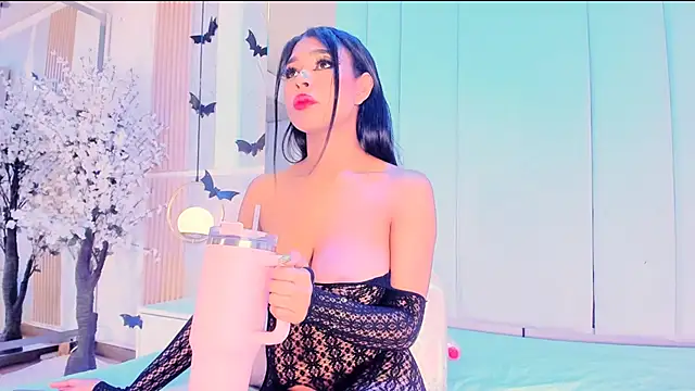 salomebenz online show from November 3, 2025, 10:13 pm