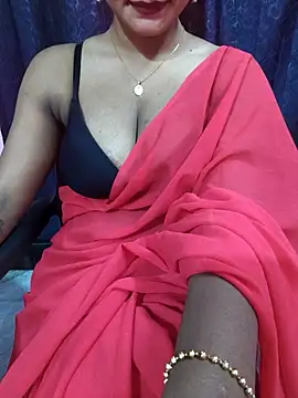 Snapshot of Mee_Neeharika chatting on October 28, 2025, 11:31 am Mee Neeharika online show from October 28, 2025, 11:31 am