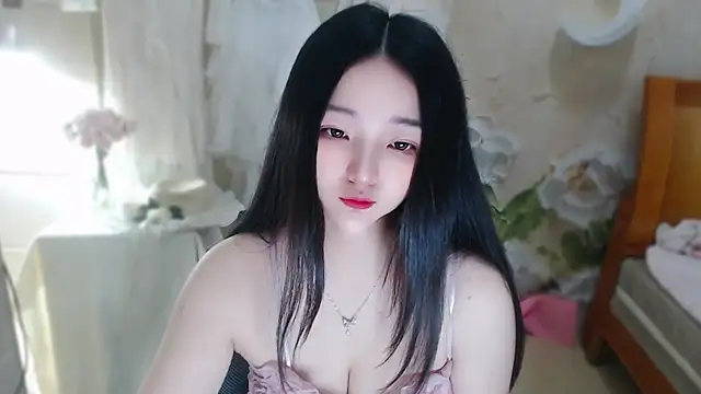 xiao-xiao-D online show from April 2, 2026, 2:19 am