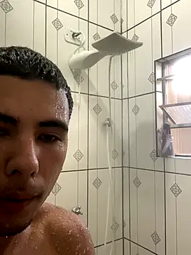 Snapshot of gu_ga_7 chatting on September 12, 2025, 1:44 pm gu ga 7 online show from September 12, 2025, 1:44 pm