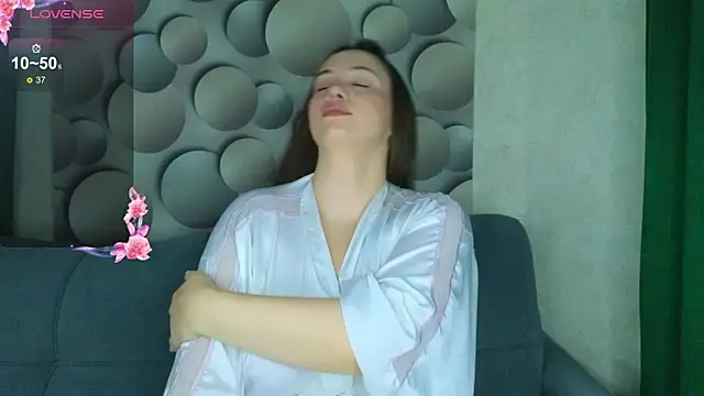 Cute smile sharon online show from November 25, 2025, 3:40 am