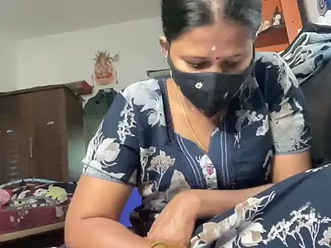 Snapshot of Tamil_Sanjana_ chatting on November 28, 2025, 10:37 am Tamil Sanjana online show from November 28, 2025, 10:37 am