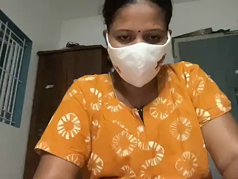 Tamil Sanjana  online show from April 5, 2026, 5:19 pm