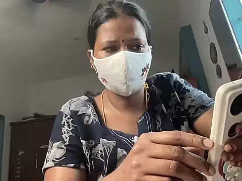 Tamil Sanjana  online show from April 5, 2026, 2:29 am