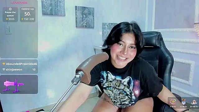 Snapshot of Lily_Martinez chatting on September 12, 2025, 11:10 am Lily Martinez online show from September 12, 2025, 11:10 am