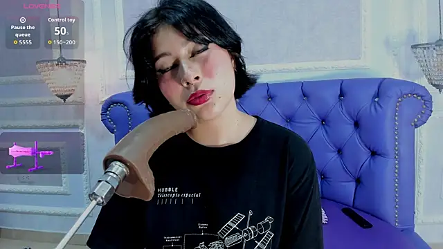 Snapshot of Lily_Martinez chatting on September 28, 2025, 3:13 am Lily Martinez online show from September 28, 2025, 3:13 am