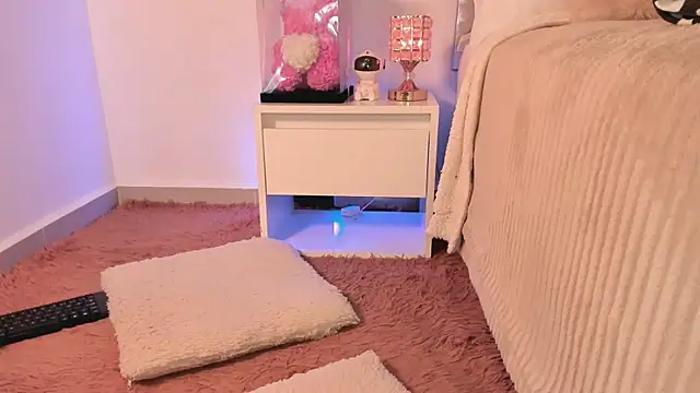 Snapshot of Alissonroses chatting on November 28, 2025, 8:53 pm Alissonroses online show from November 28, 2025, 8:53 pm