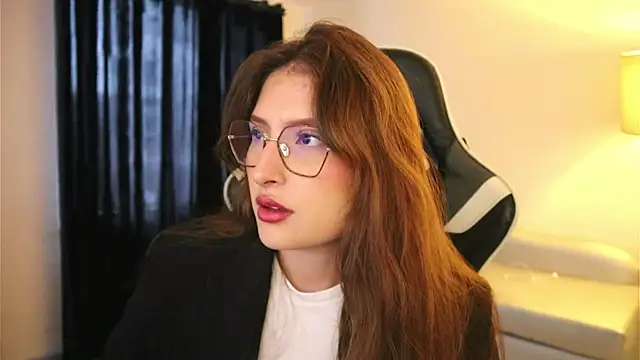 Snapshot of Daisha_Riley chatting on November 14, 2025, 3:37 pm Daisha Riley online show from November 14, 2025, 3:37 pm