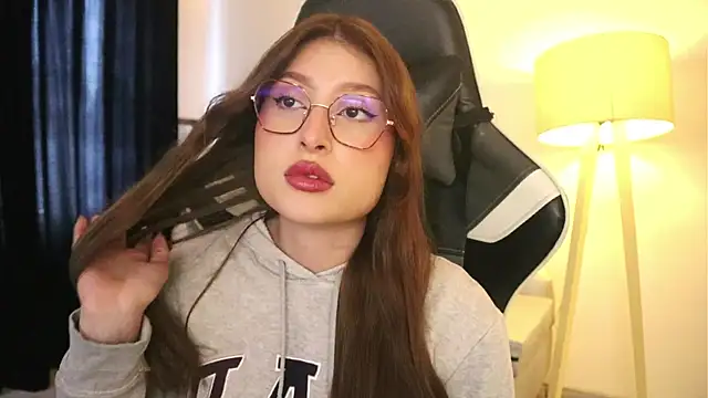 Snapshot of Daisha_Riley chatting on November 21, 2025, 2:38 pm Daisha Riley online show from November 21, 2025, 2:38 pm