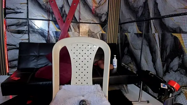 katizaldana online show from April 28, 2026, 8:13 pm