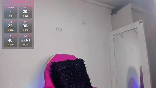 Snapshot of valeria_montess chatting on November 11, 2025, 3:29 pm valeria montess online show from November 11, 2025, 3:29 pm