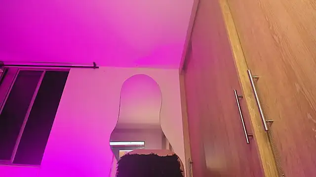 Snapshot of valeria_montess chatting on March 17, 2025, 12:21 am valeria montess online show from March 17, 2025, 12:21 am