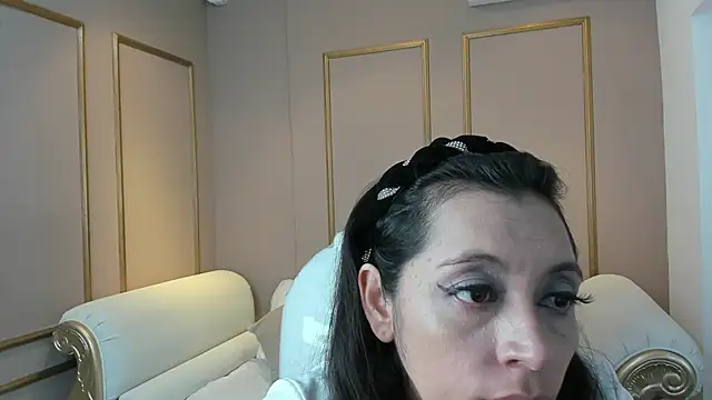 Snapshot of PerlaPreciosa chatting on November 6, 2025, 3:54 am PerlaPreciosa online show from November 6, 2025, 3:54 am