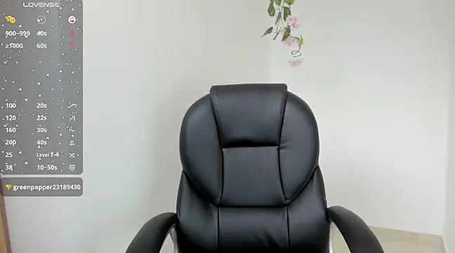 Ninna--1 online show from January 15, 2025, 4:11 pm